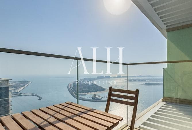 Private balcony over the Arabian Gulf and the Palm