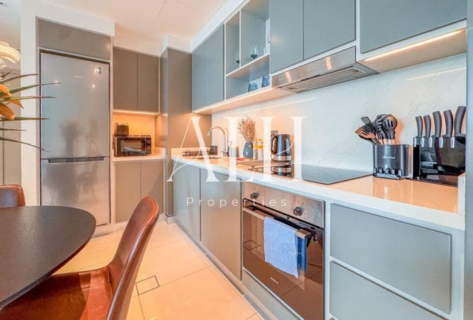Fully fitted kitchen